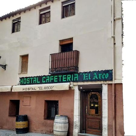 Hostal El Arco Almazán Extérieur photo