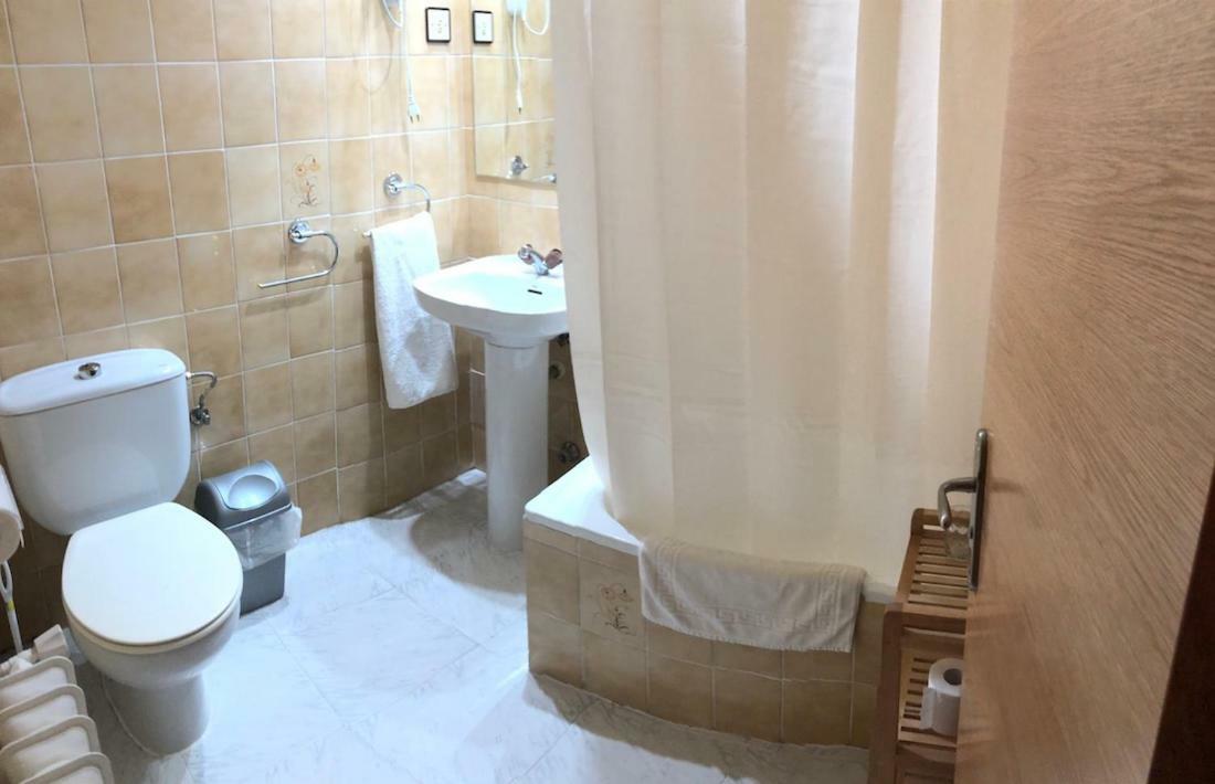 Hostal El Arco Almazán Extérieur photo