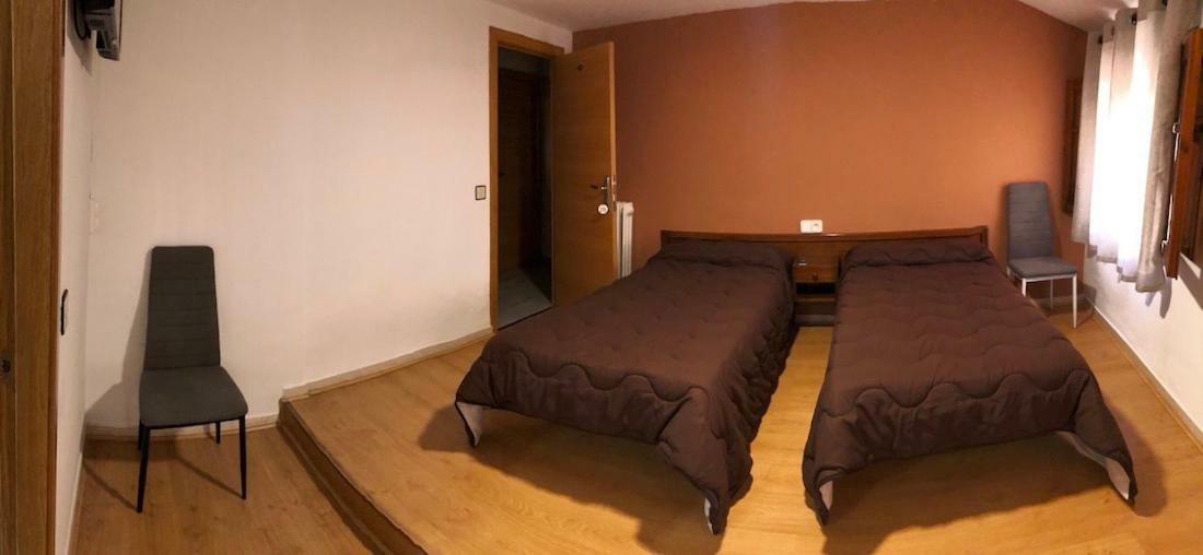 Hostal El Arco Almazán Extérieur photo