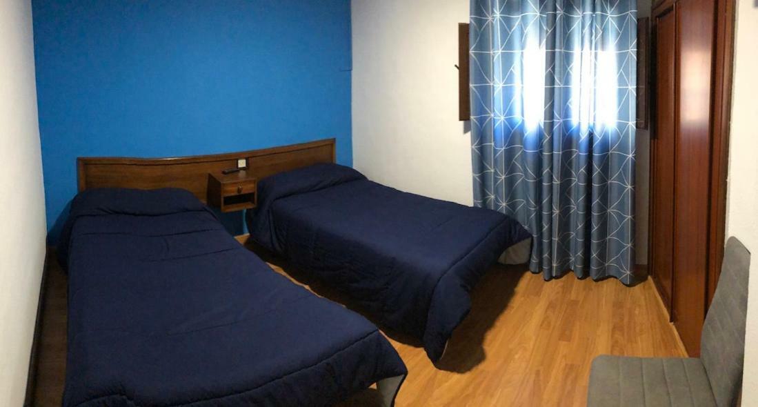 Hostal El Arco Almazán Extérieur photo
